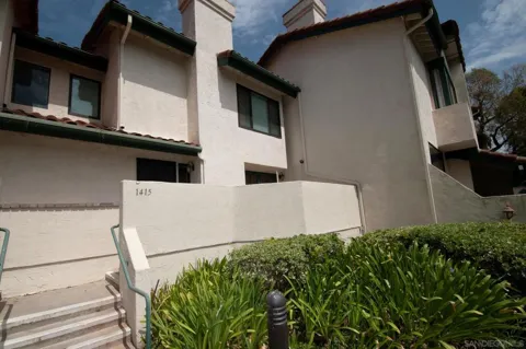 1415 Summit Drive