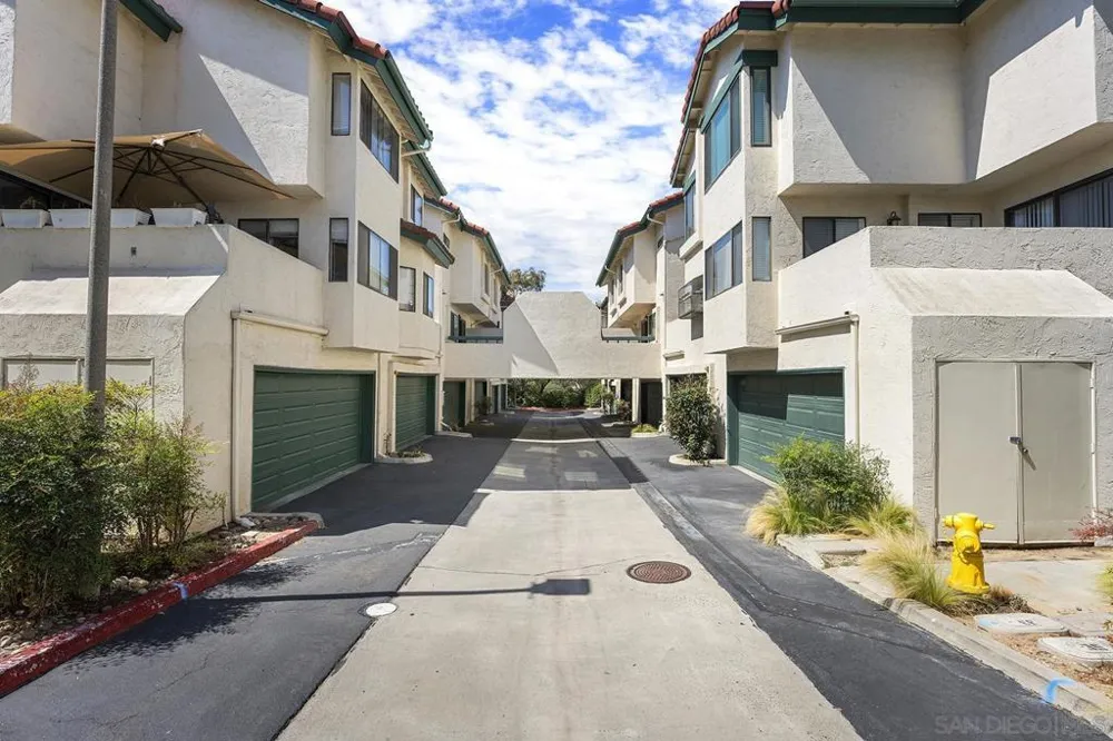 1415 Summit Drive Chula Vista, CA 91910