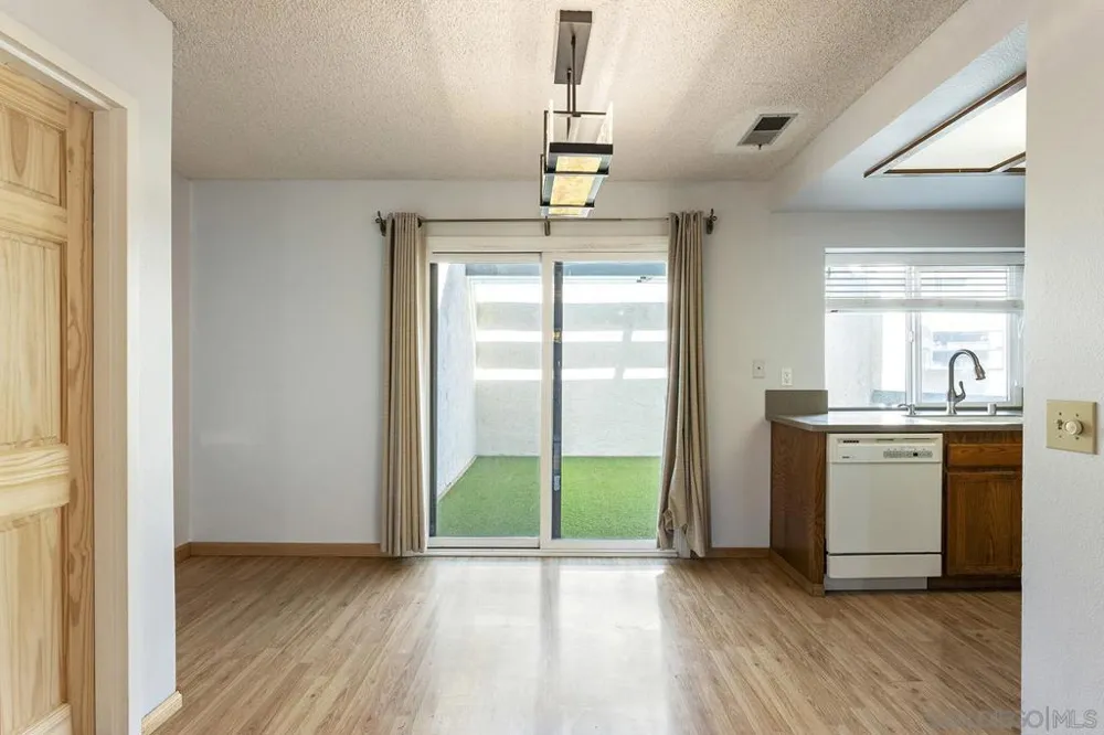 1415 Summit Drive Chula Vista, CA 91910