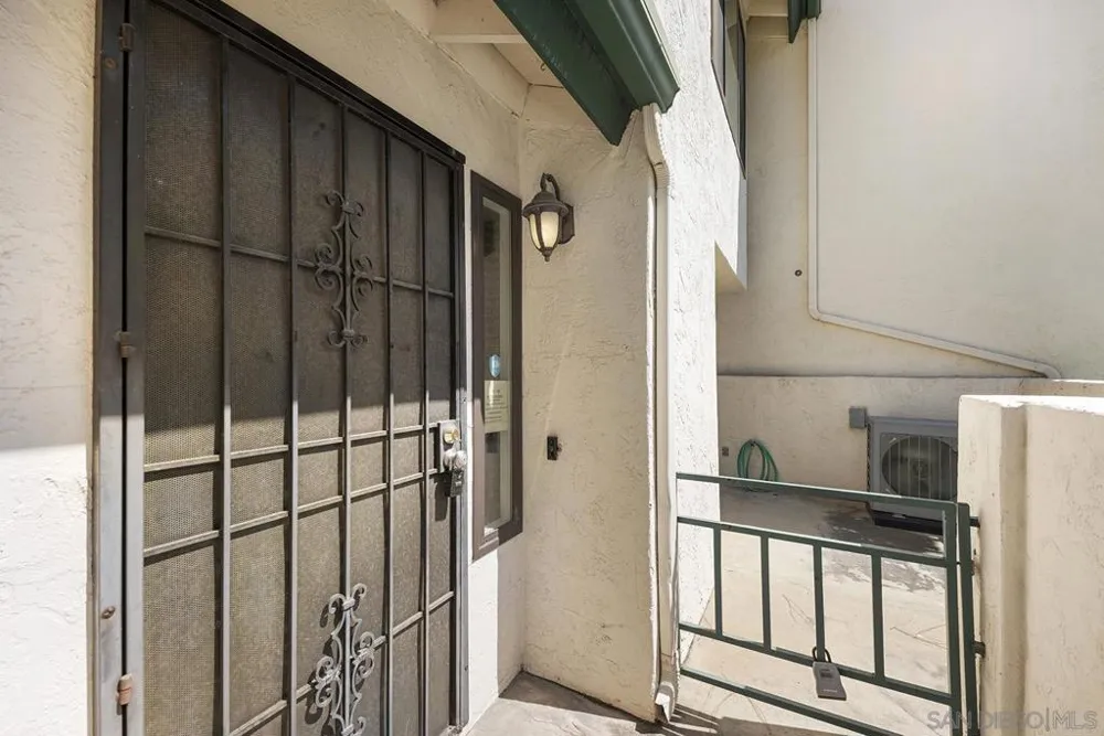 1415 Summit Drive Chula Vista, CA 91910