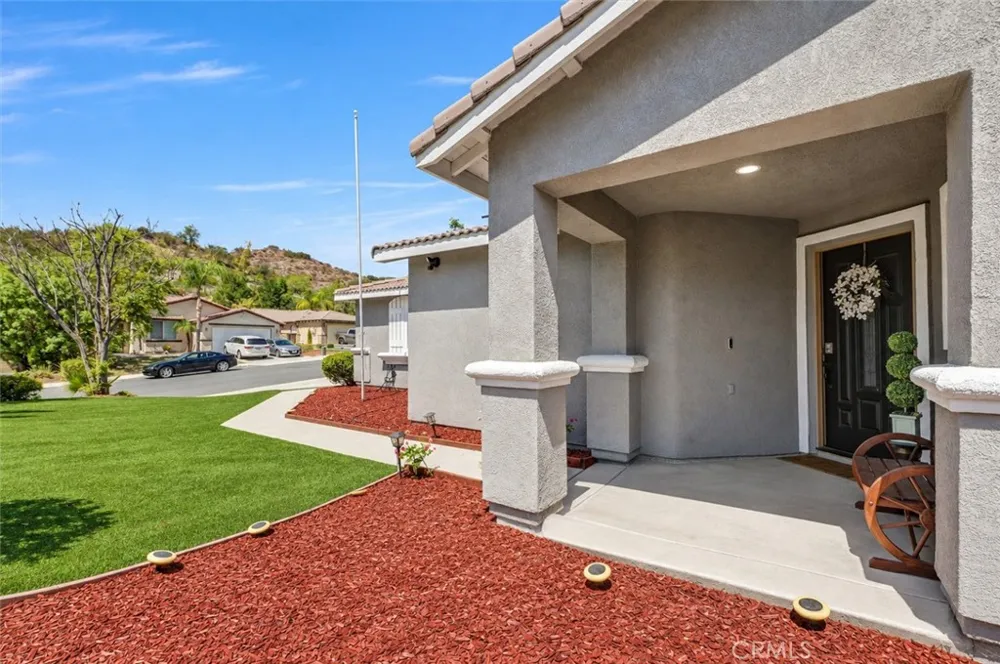 29204 Sunswept dr Lake Elsinore, CA 92530