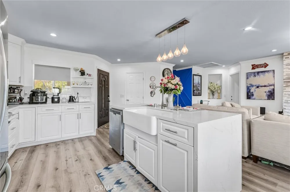29204 Sunswept dr Lake Elsinore, CA 92530