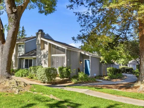 1102 Shenandoah Drive