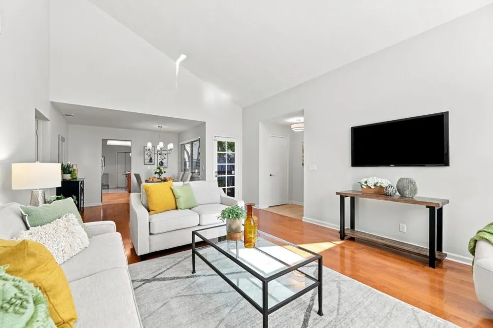 1102 Shenandoah Drive San Jose, CA 95125