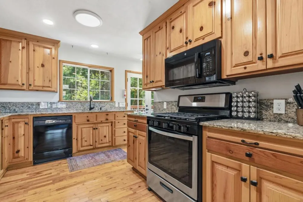 220 Miracle Lane Santa Cruz, CA 95060