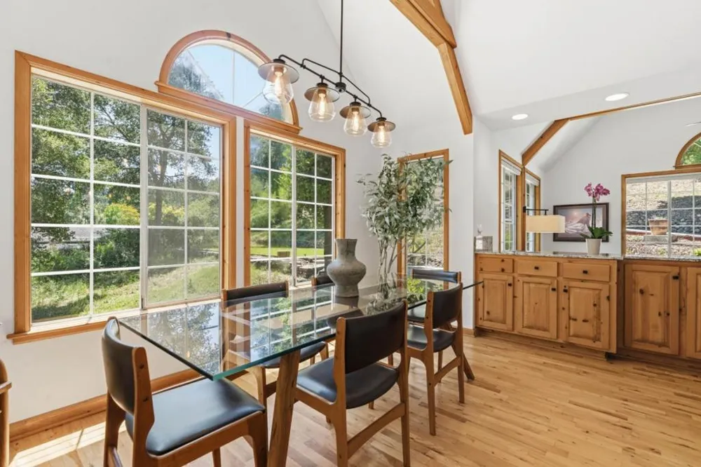 220 Miracle Lane Santa Cruz, CA 95060