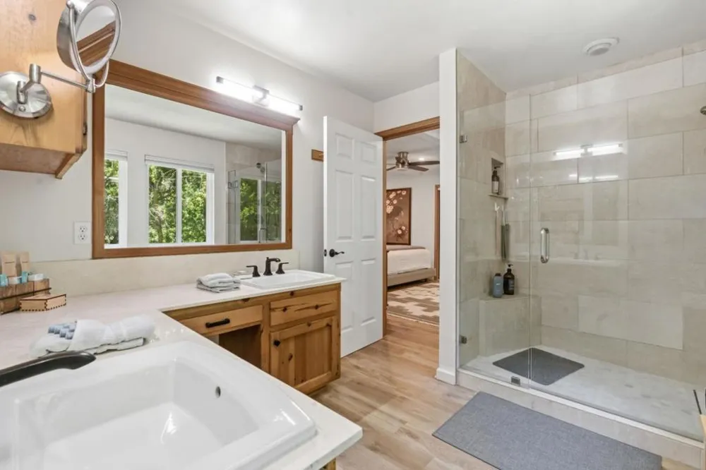 220 Miracle Lane Santa Cruz, CA 95060