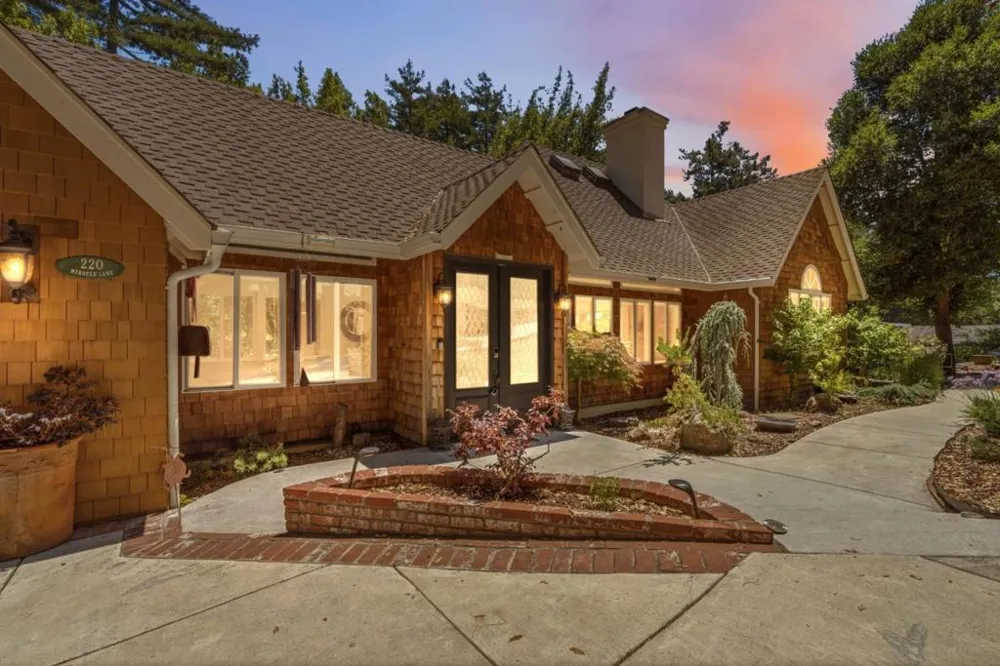 220 Miracle Lane Santa Cruz, CA 95060