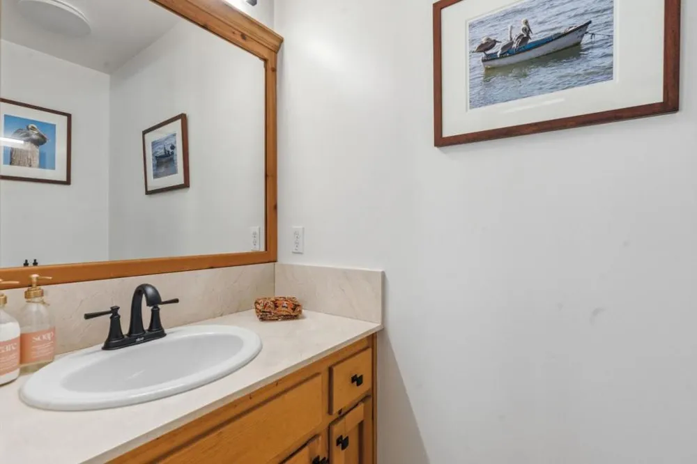 220 Miracle Lane Santa Cruz, CA 95060