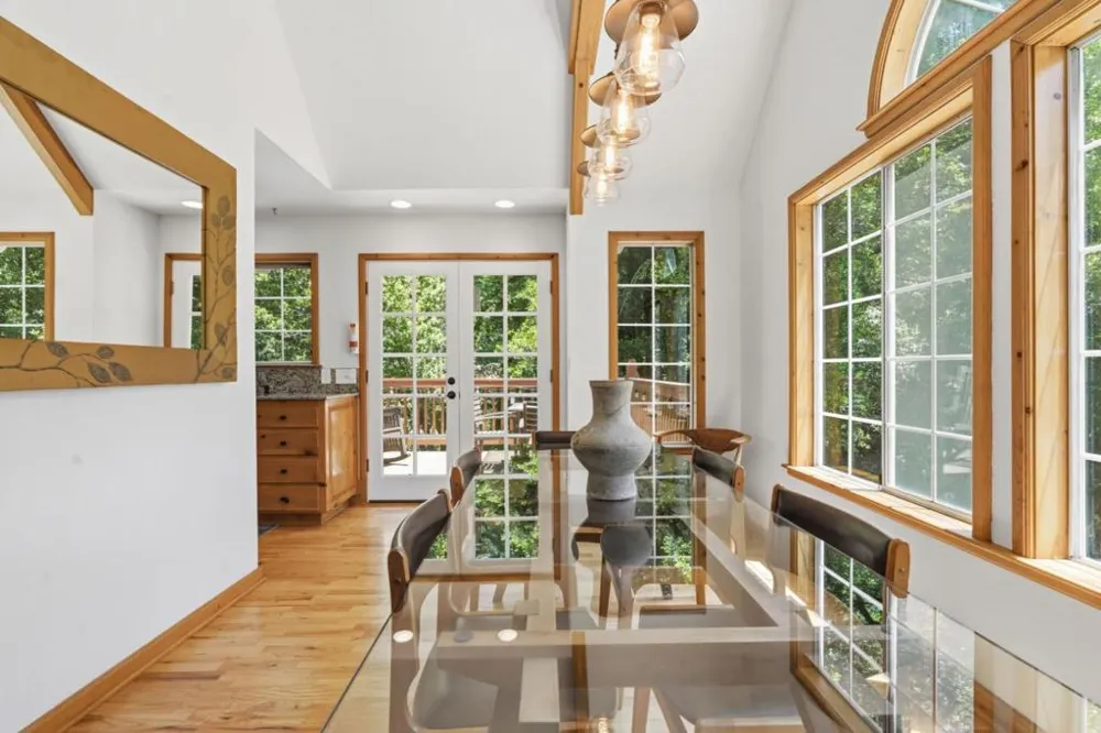 220 Miracle Lane Santa Cruz, CA 95060