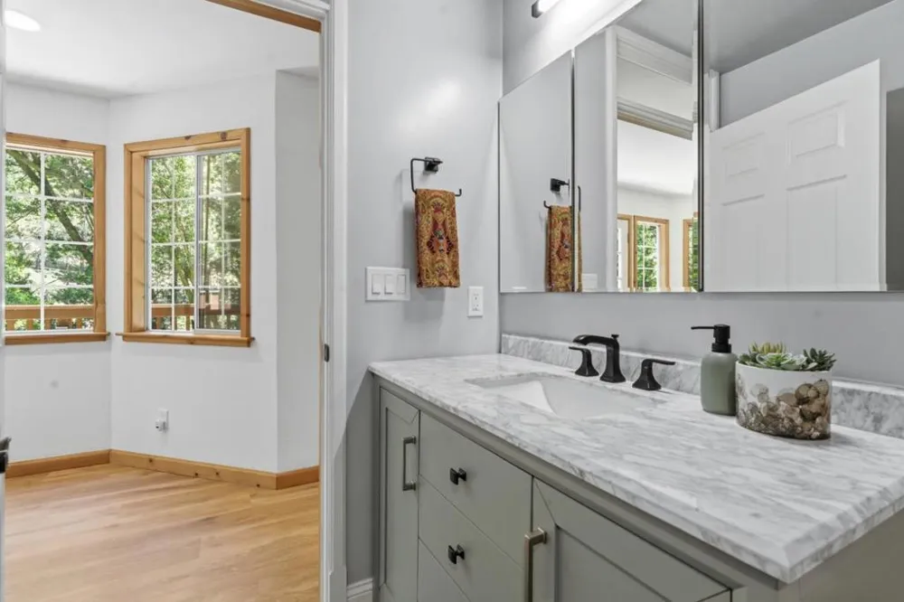 220 Miracle Lane Santa Cruz, CA 95060