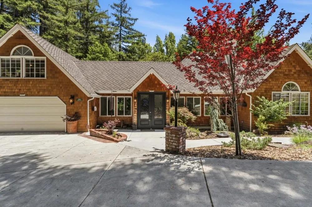 220 Miracle Lane Santa Cruz, CA 95060