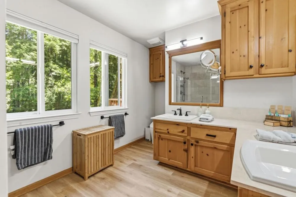 220 Miracle Lane Santa Cruz, CA 95060