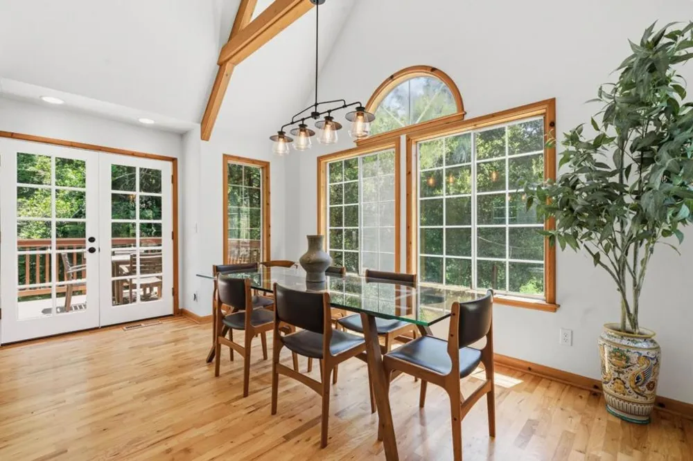 220 Miracle Lane Santa Cruz, CA 95060