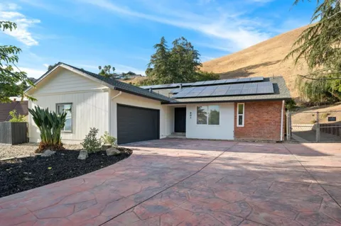 901 Boulder Drive