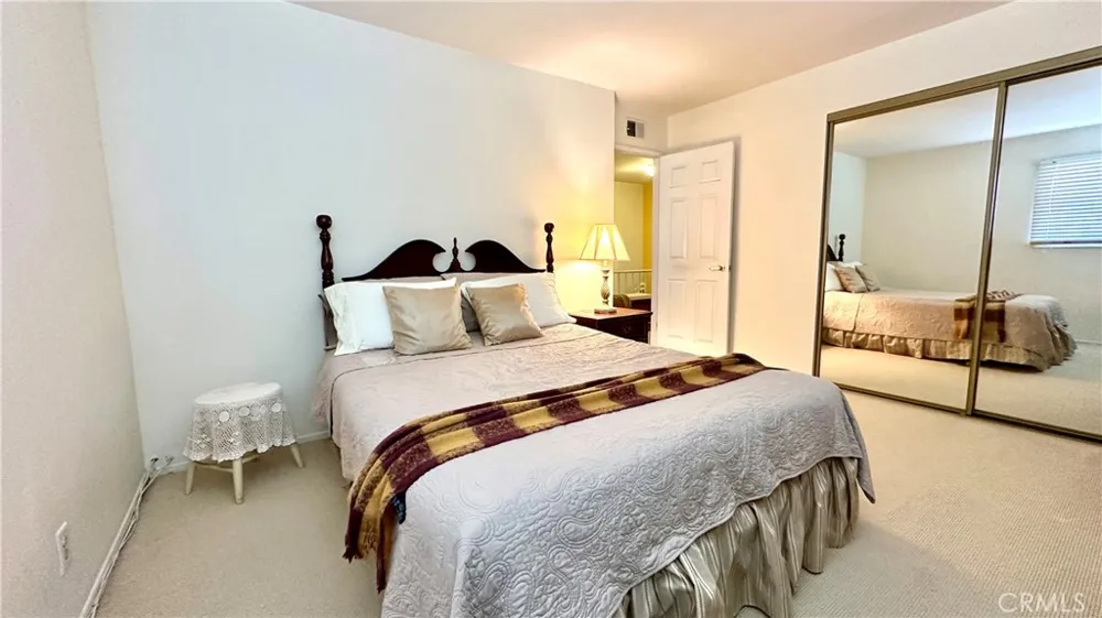 19318 Nashville Street Porter Ranch, CA 91326