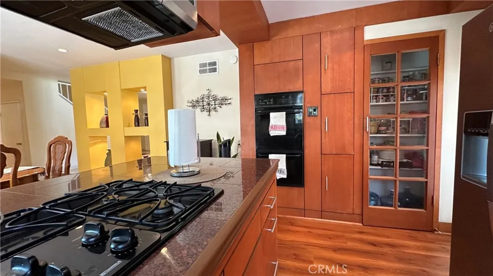 19318 Nashville Street Porter Ranch, CA 91326
