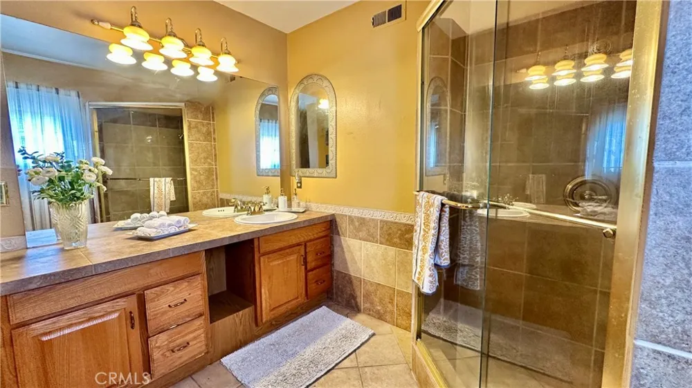 19318 Nashville Street Porter Ranch, CA 91326