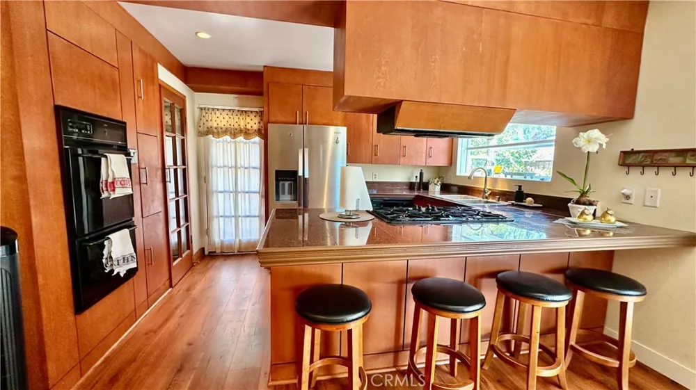 19318 Nashville Street Porter Ranch, CA 91326
