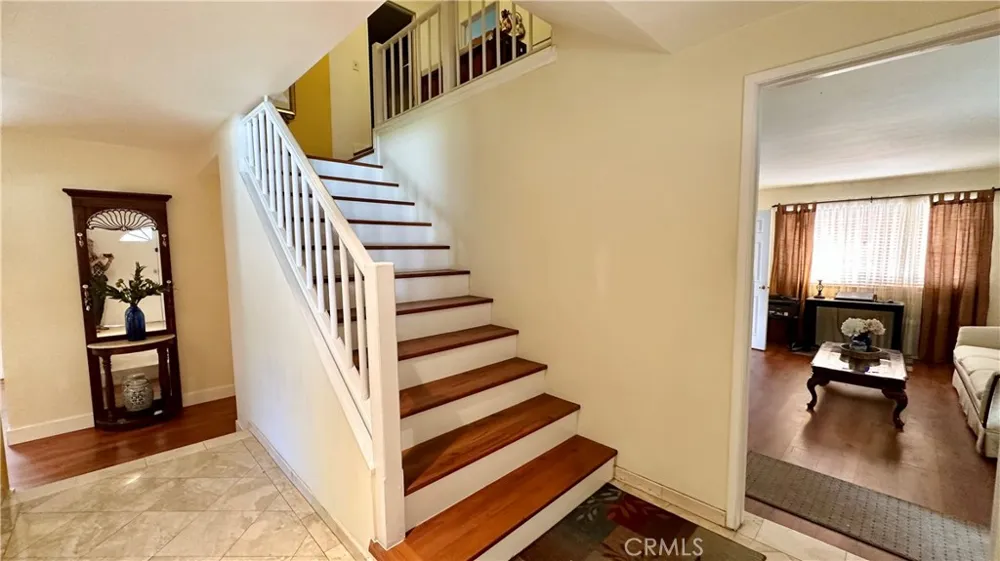 19318 Nashville Street Porter Ranch, CA 91326