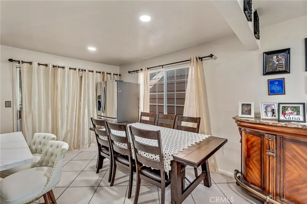 535 E Valencia Street Rialto, CA 92376