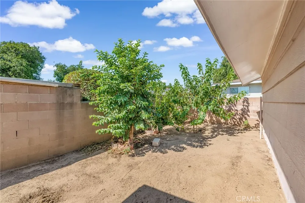 535 E Valencia Street Rialto, CA 92376