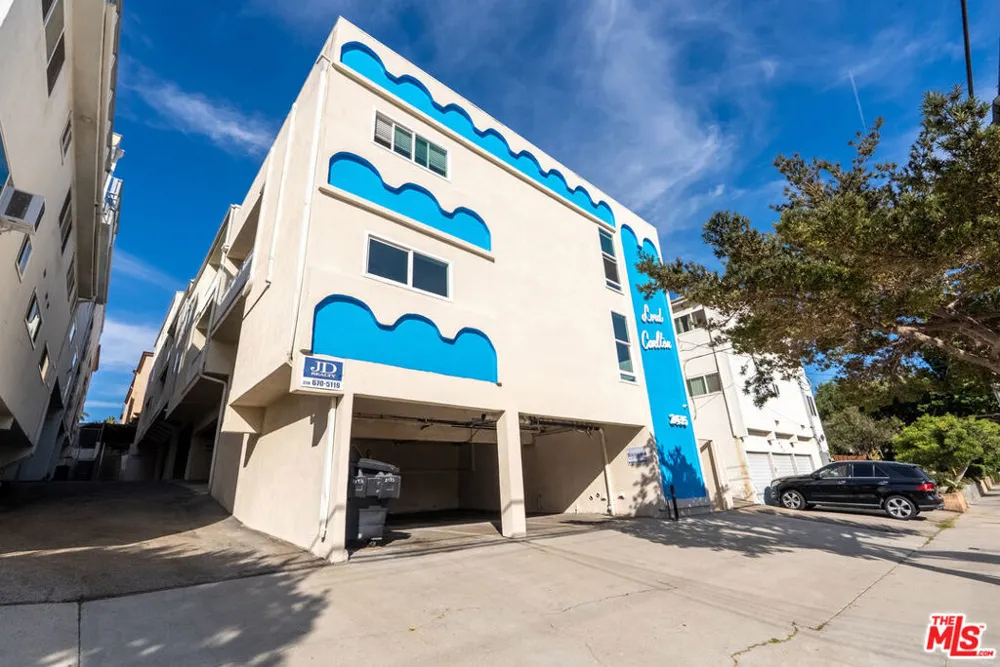2435 3rd Street #1 Santa Monica, CA 90405