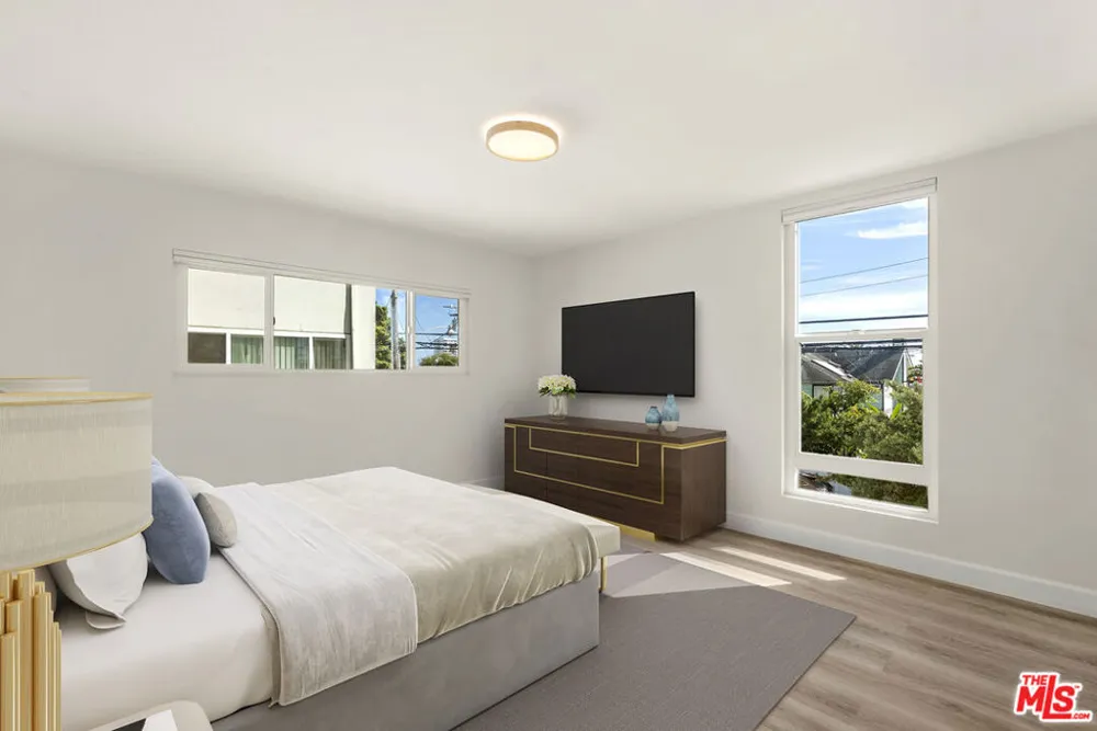 2435 3rd Street #1 Santa Monica, CA 90405