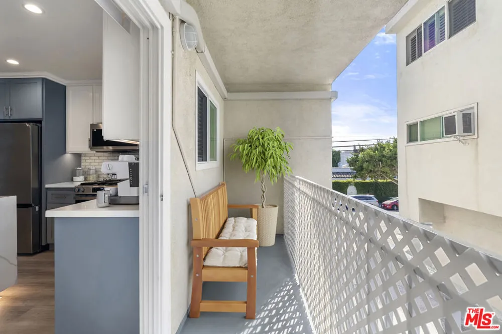 2435 3rd Street #1 Santa Monica, CA 90405