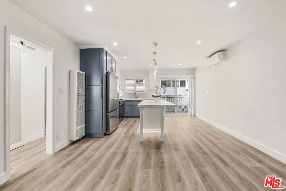2435 3rd Street #1 Santa Monica, CA 90405
