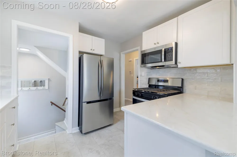 21320 Frazho Street St Clair Shores City, MI 48081