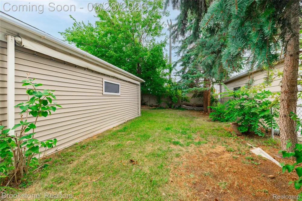 21320 Frazho Street St Clair Shores City, MI 48081