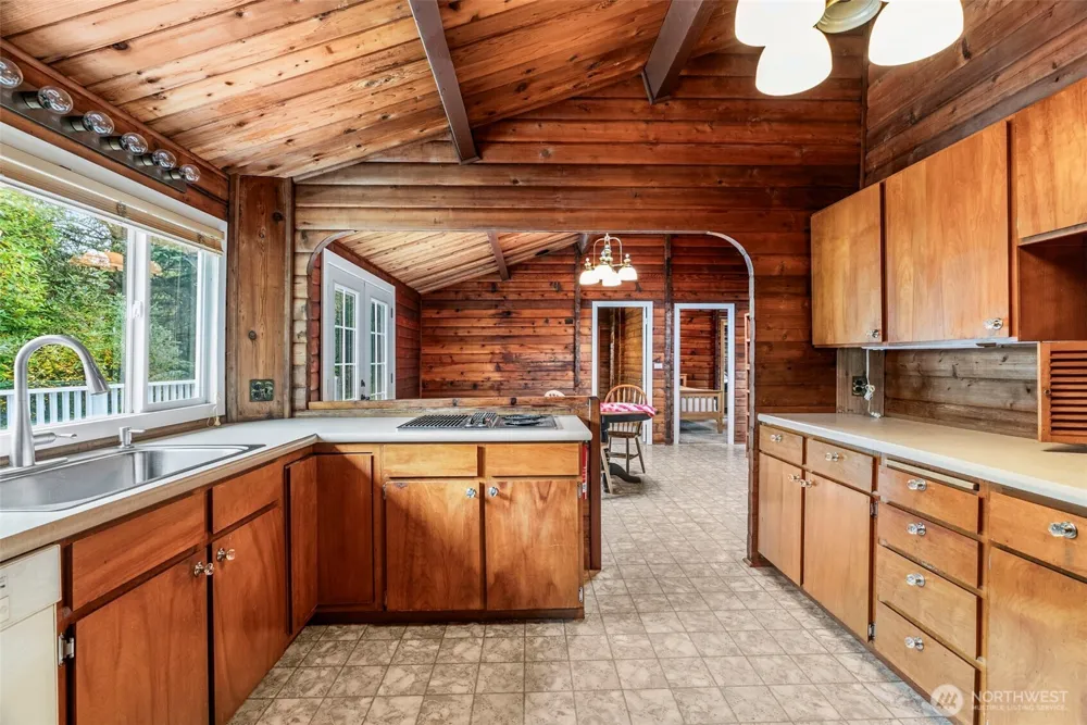 30516 O PLACE Ocean Park, WA 98640