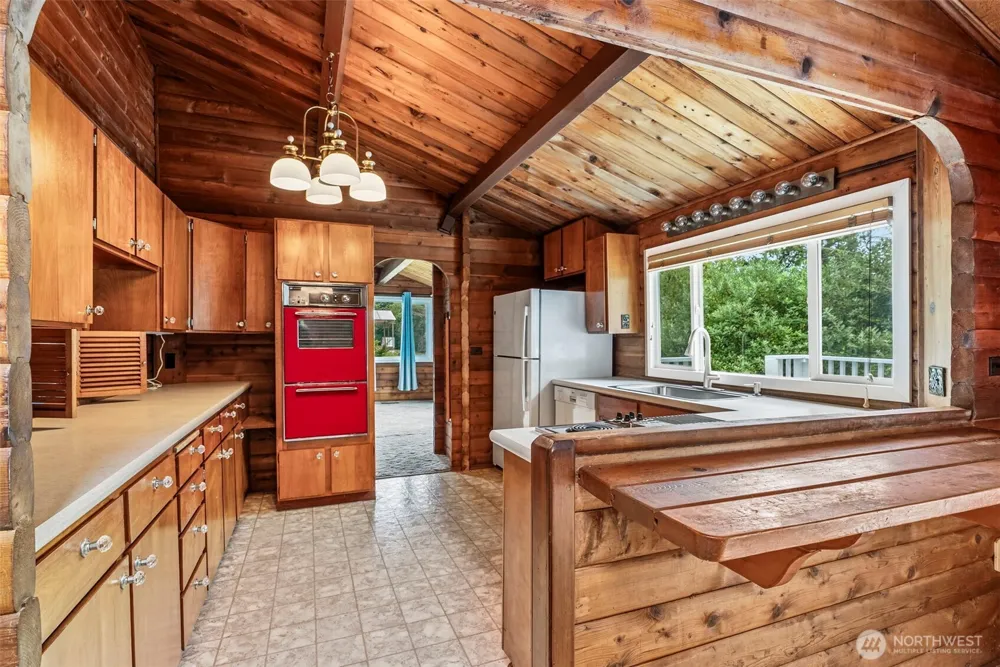 30516 O PLACE Ocean Park, WA 98640