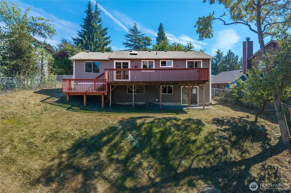 2002 S 280th Place Federal Way, WA 98003