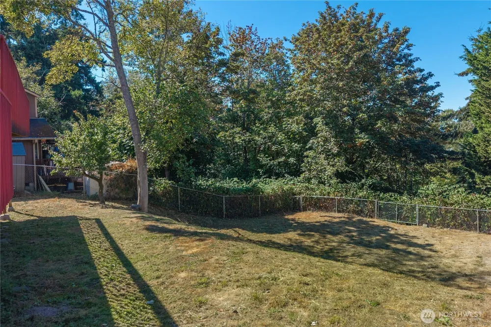 2002 S 280th Place Federal Way, WA 98003