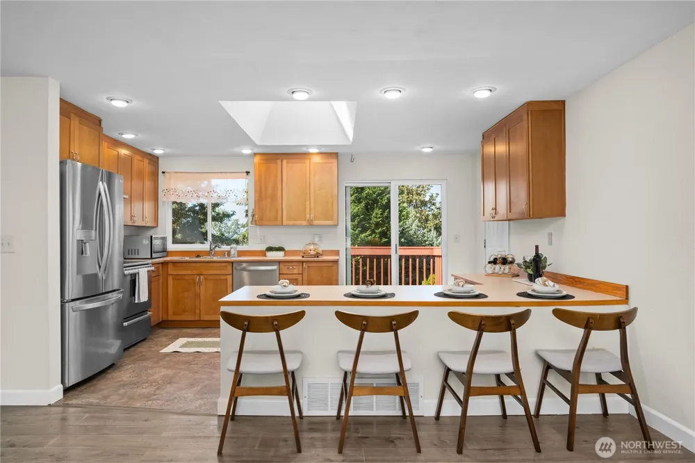 2002 S 280th Place Federal Way, WA 98003
