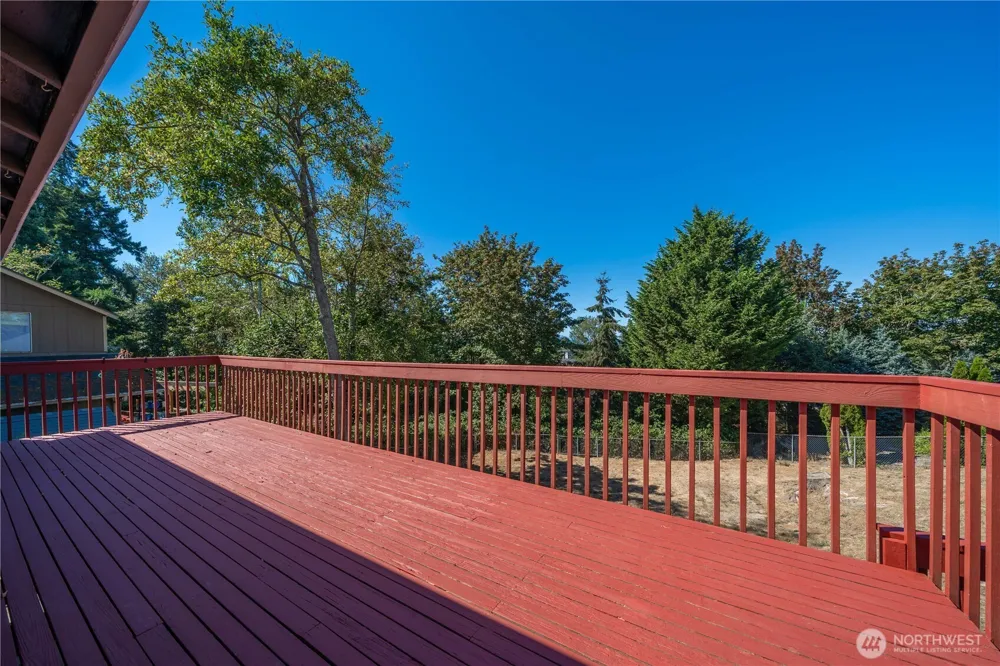 2002 S 280th Place Federal Way, WA 98003