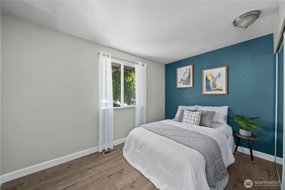 2002 S 280th Place Federal Way, WA 98003