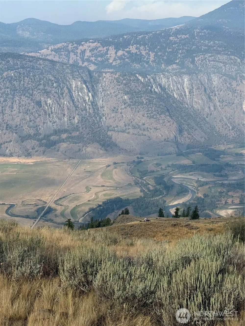 111 Off Log Camp rd Oroville, WA 98844