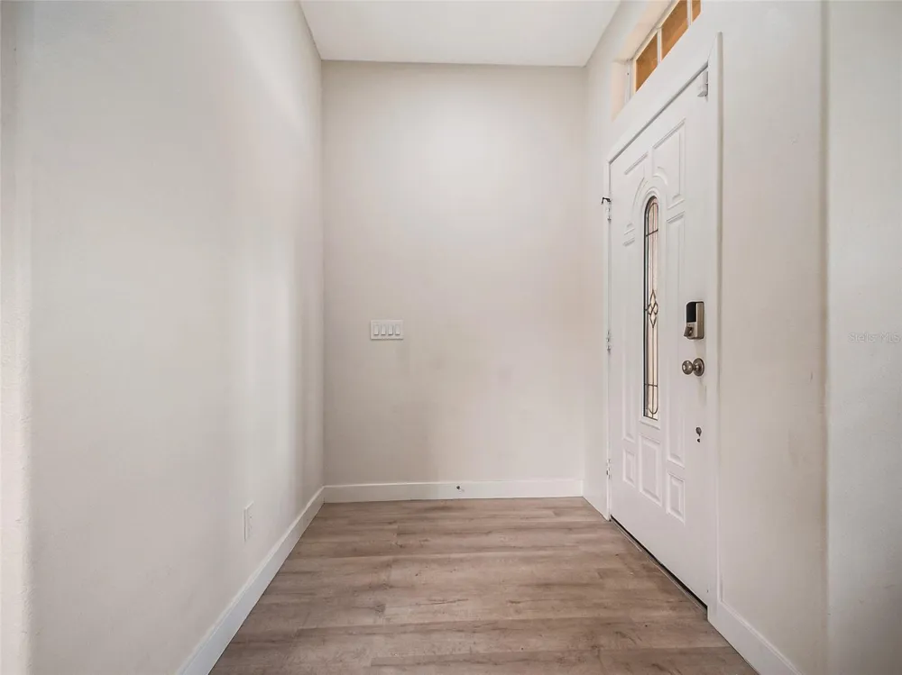 3906 QUARTZ AVENUE Orlando, FL 32826