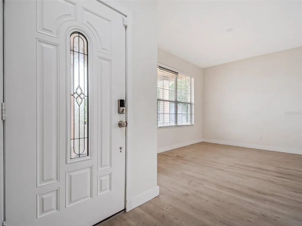 3906 QUARTZ AVENUE Orlando, FL 32826