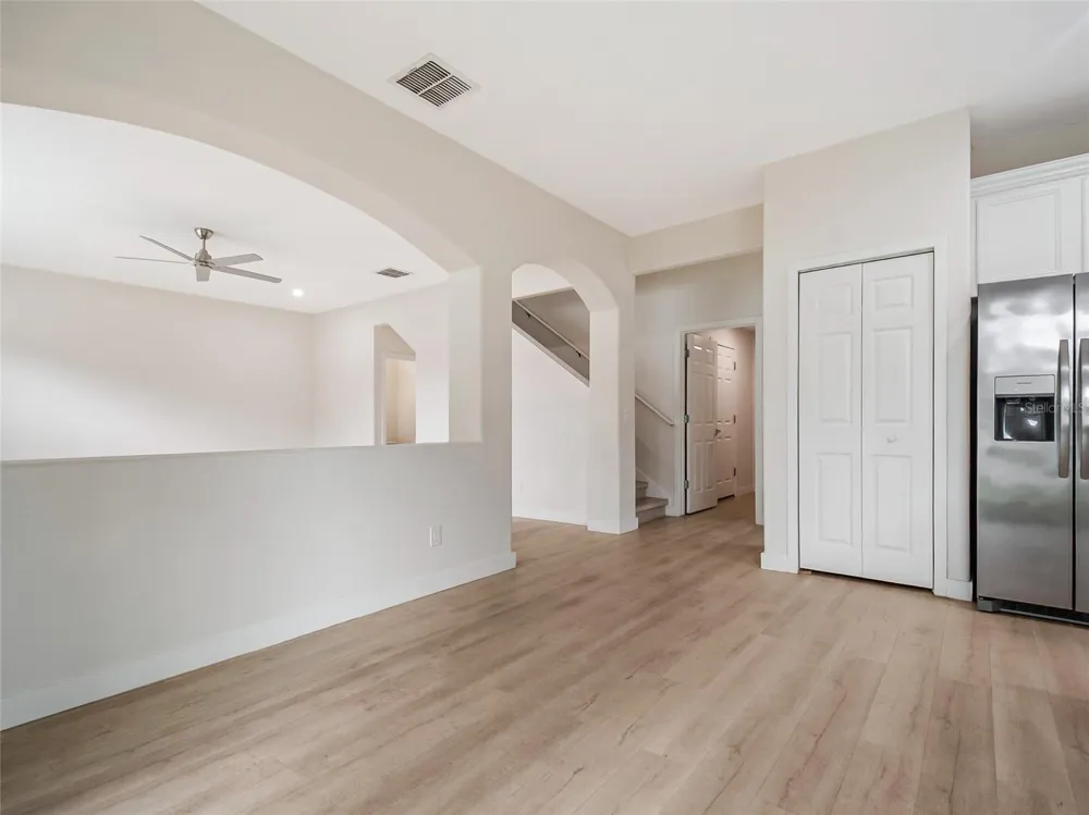 3906 QUARTZ AVENUE Orlando, FL 32826