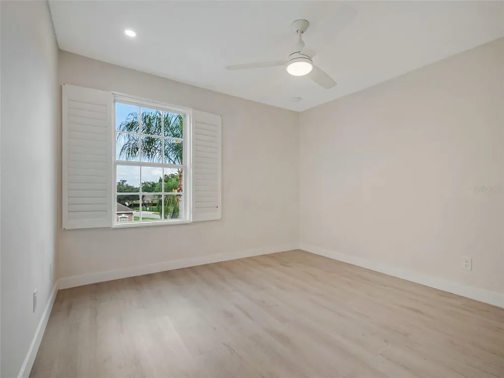 3906 QUARTZ AVENUE Orlando, FL 32826
