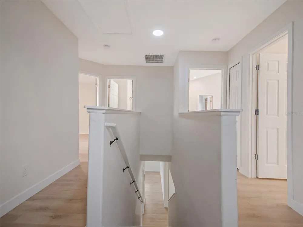 3906 QUARTZ AVENUE Orlando, FL 32826