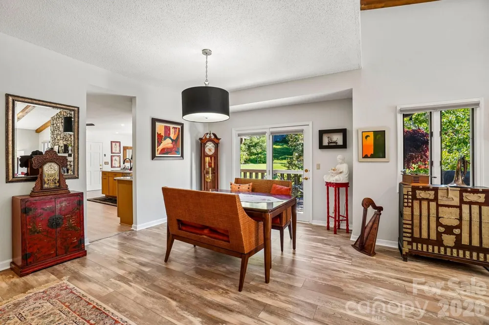 15 Stony Ridge Asheville, NC 28804