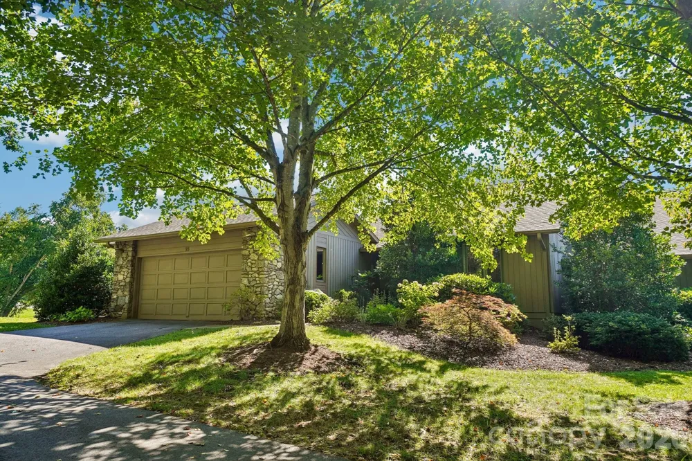 15 Stony Ridge Asheville, NC 28804