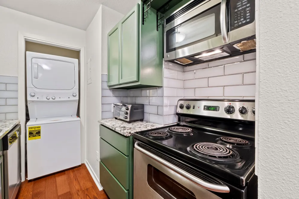 1110 W 22nd Street #2 Austin, TX 78705