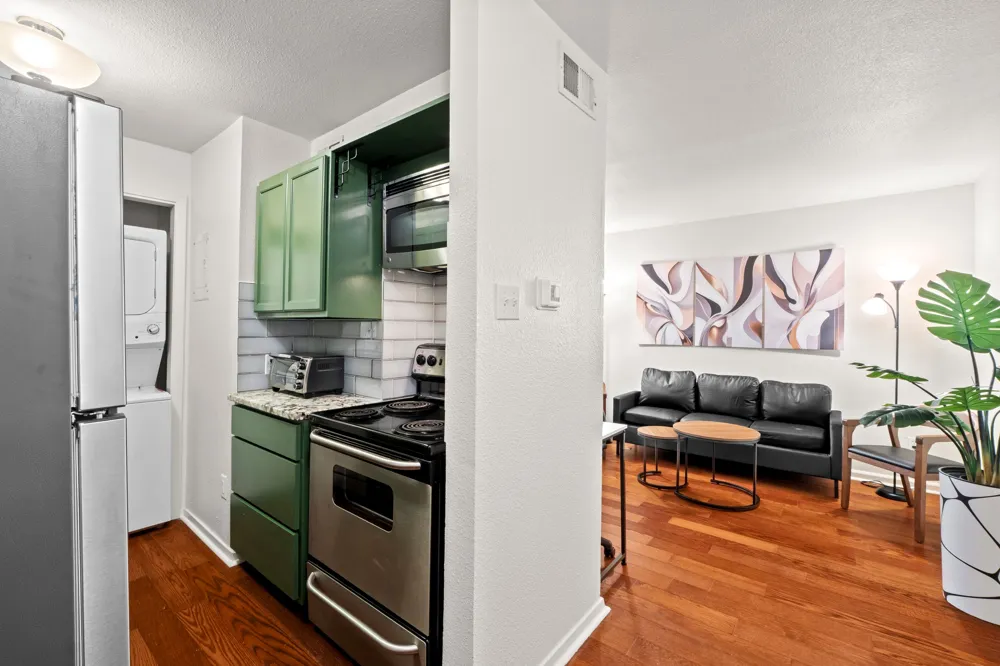 1110 W 22nd Street #2 Austin, TX 78705