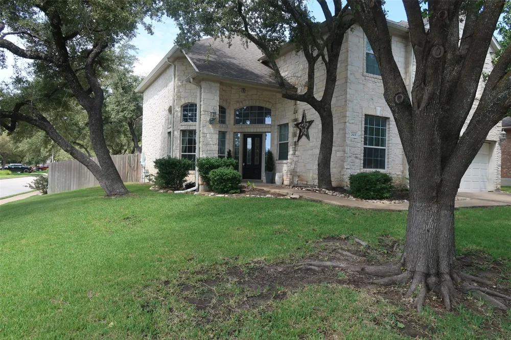 2915 Briona Wood Lane Cedar Park, TX 78613